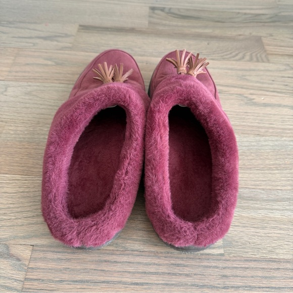 VIONIC Microfiber Slippers with Suede Tassel Faux Fur - Perrin Size 11 - Picture 3 of 7
